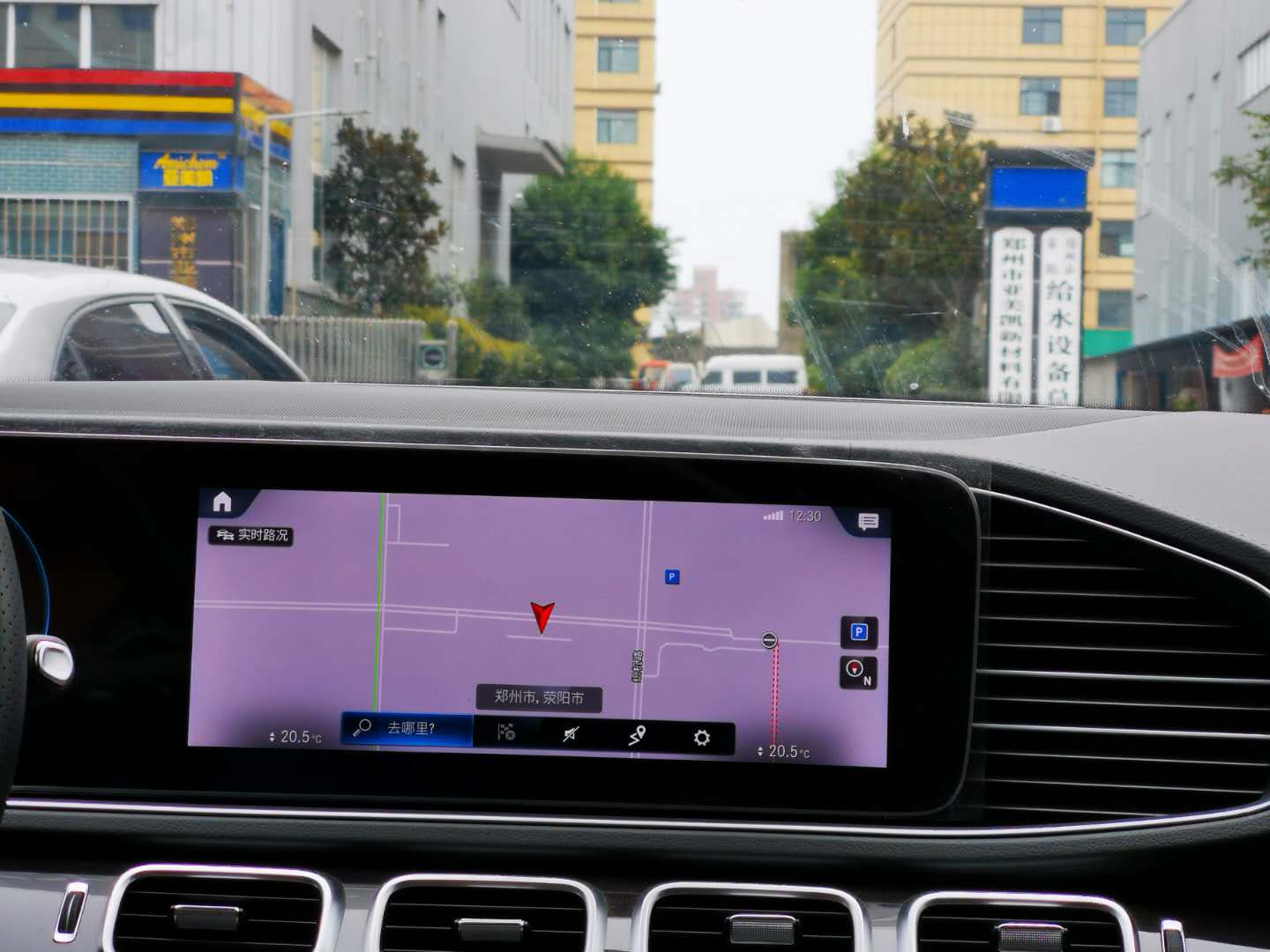 AGhth官方网页入口在车载玻璃上的运用